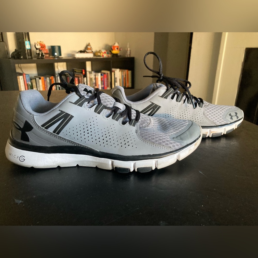 Men’s Under Armor Micro G Limitless sneakers